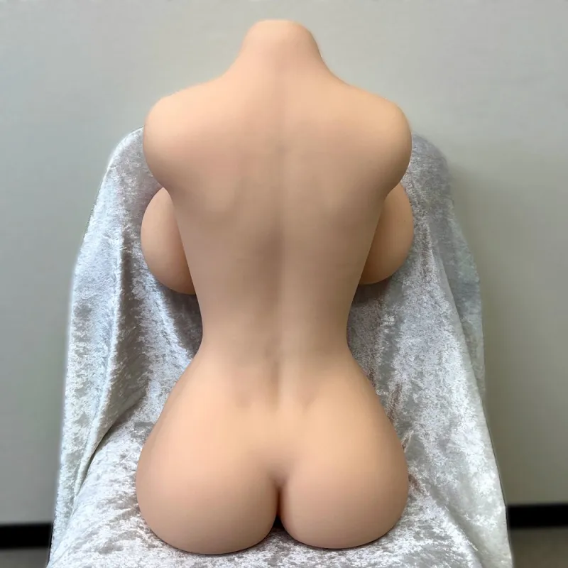 超乳Lカップレディ 14kgの背面画像