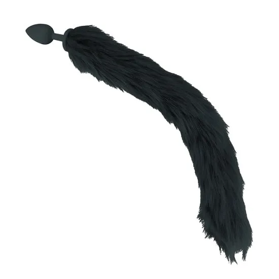 黒の他にも赤とパープルがありますよ。