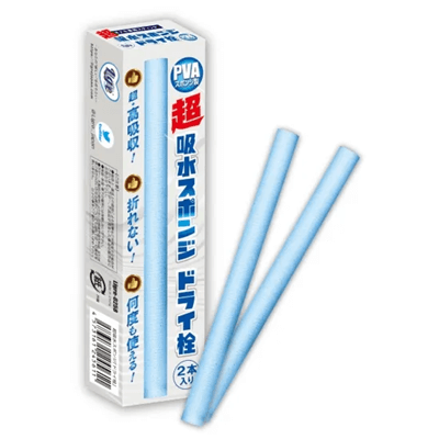 青色のスティック状スポンジ2本と、白地に青文字で「超吸水スポンジ ドライ棒」と書かれたパッケージの写真。