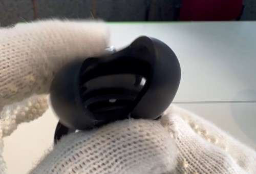 男性用貞操帯の先端説明